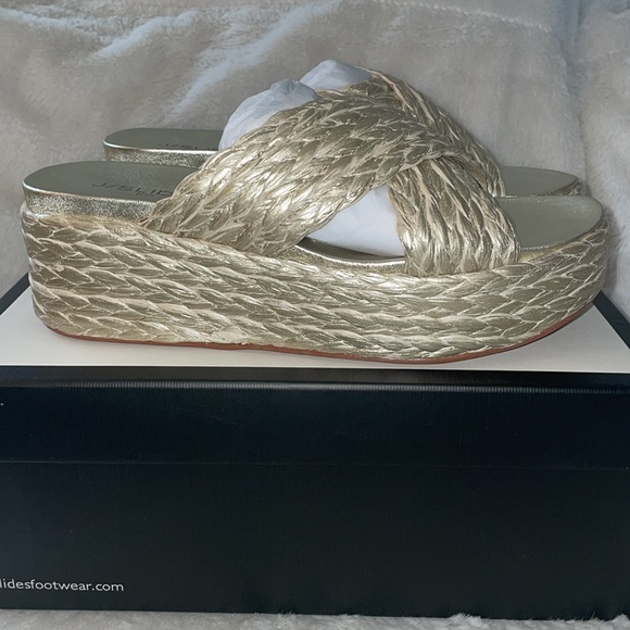 NWT J/SLIDES QUIVER Light Gold Raffia Sandal - Picture 8 of 14